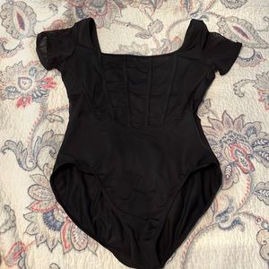 NWOT Capped-sleeved leotard